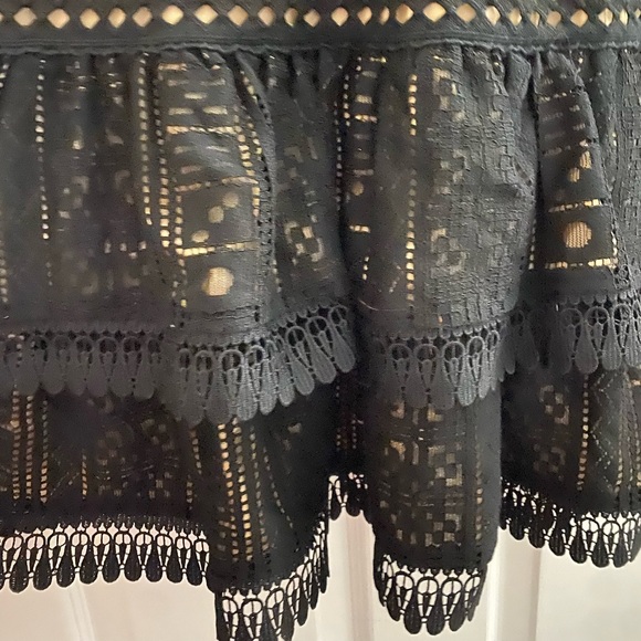 hailee c - black lace mini dress - Picture 4 of 6